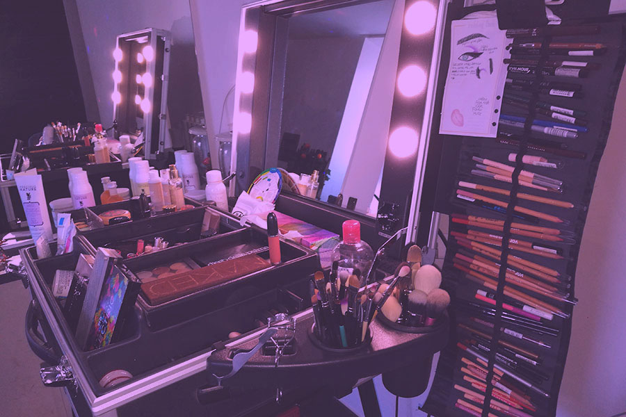 Make up corner